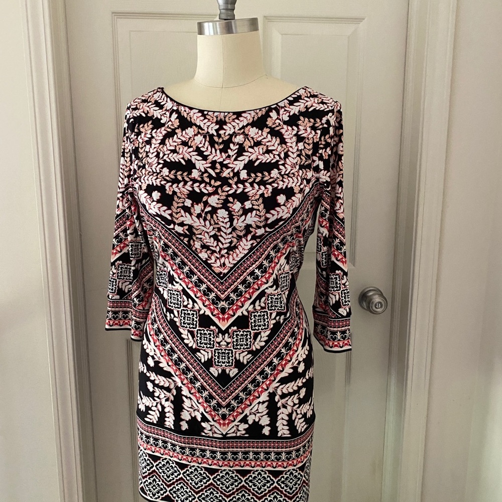 White House Black Market XLg Dress
